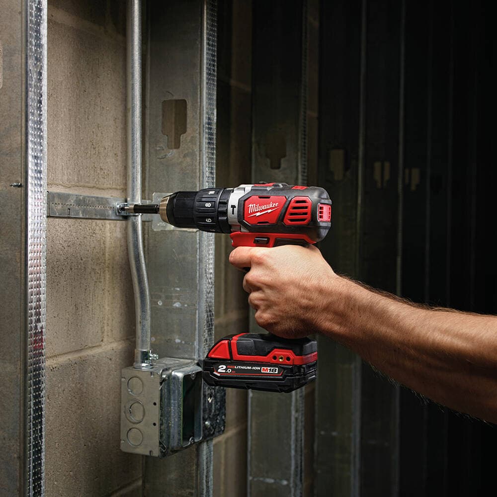Milwaukee M18 BPD-202C Darbeli Matkap