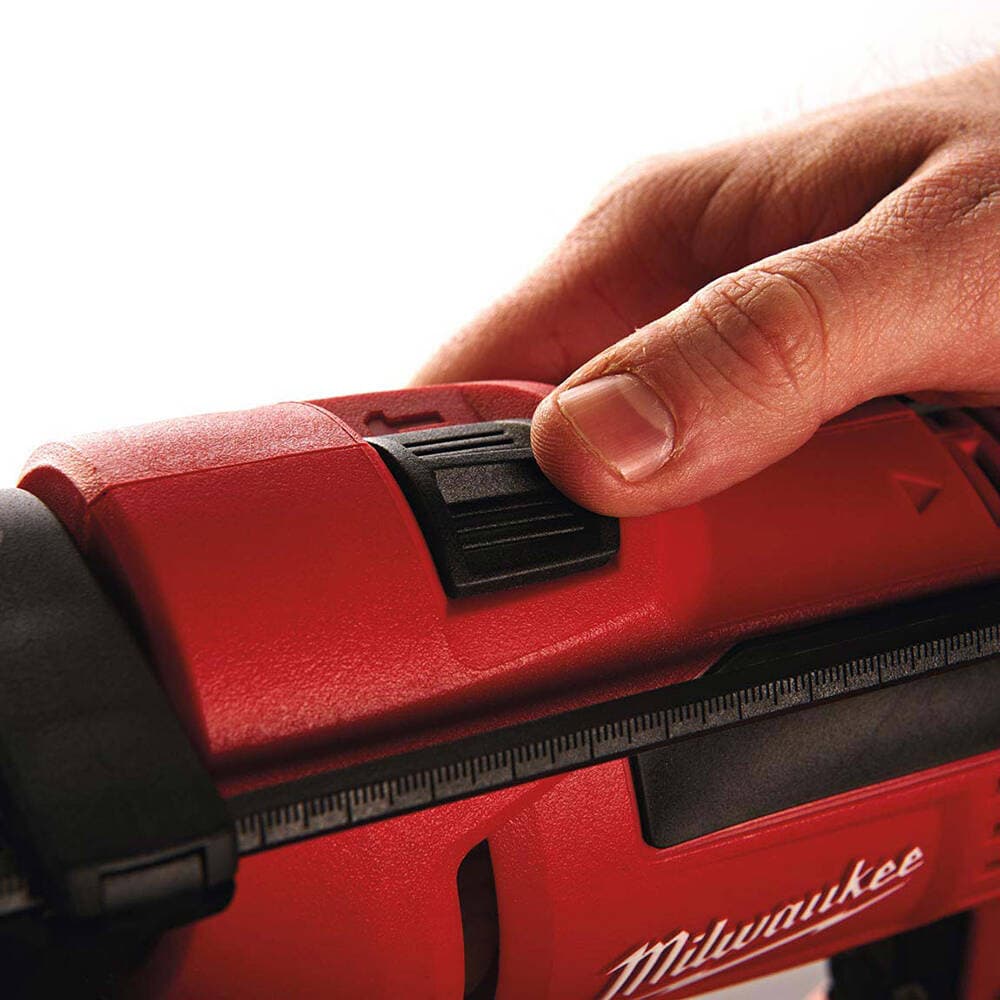 Milwaukee PD 705 Darbeli Matkap